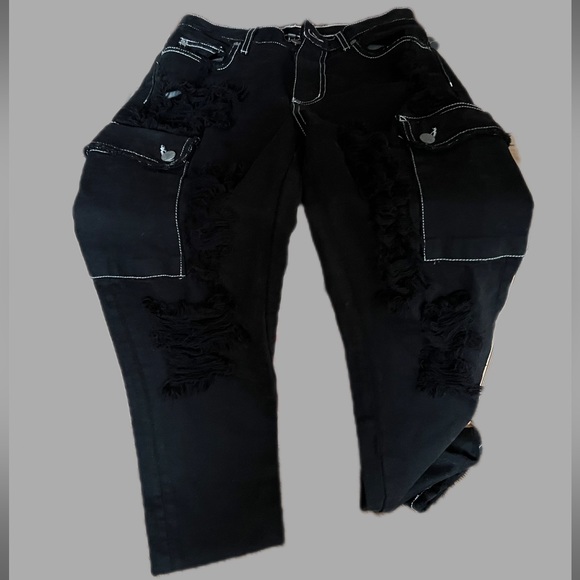 Size 26 distressed black Carmar jeans pockets - Picture 2 of 8